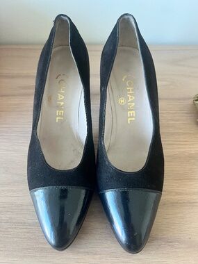 Vintage Chanel classic Suede and leather heels size 37.5